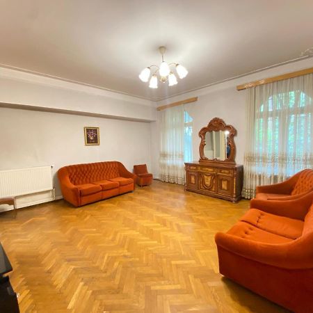 Davit'S Apartment 21 Tbilisi Buitenkant foto