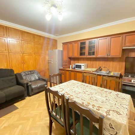 Davit'S Apartment 21 Tbilisi Buitenkant foto