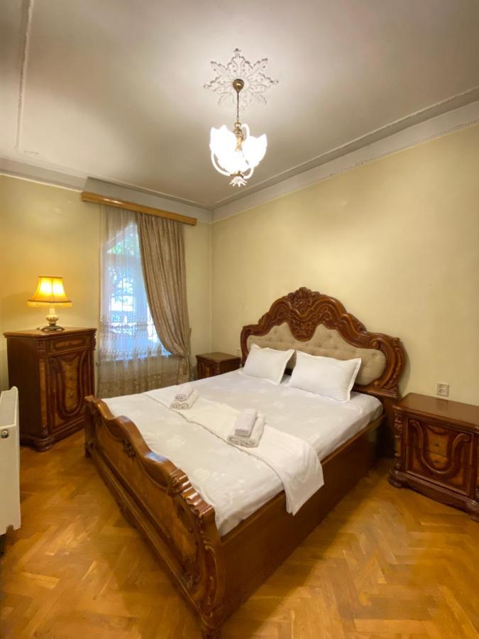 Davit'S Apartment 21 Tbilisi Buitenkant foto