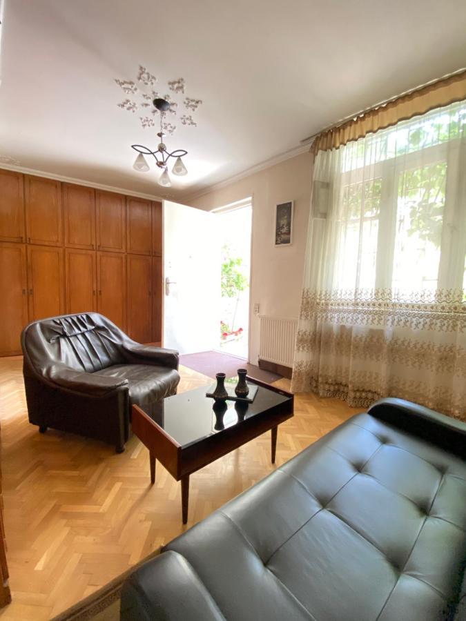 Davit'S Apartment 21 Tbilisi Buitenkant foto