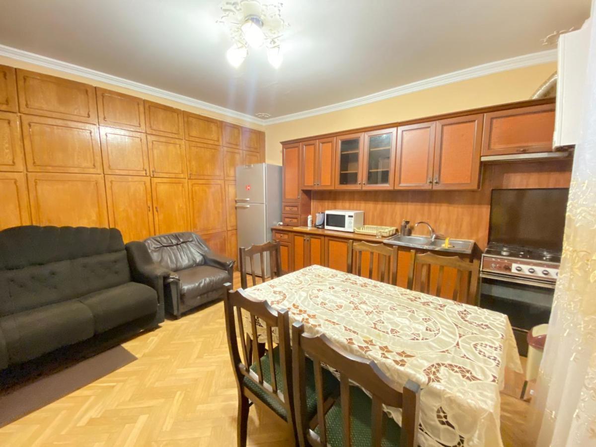 Davit'S Apartment 21 Tbilisi Buitenkant foto